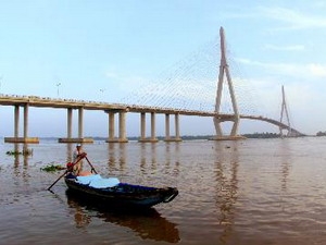Xây cầu vượt phía nam đường dẫn cầu Cần Thơ